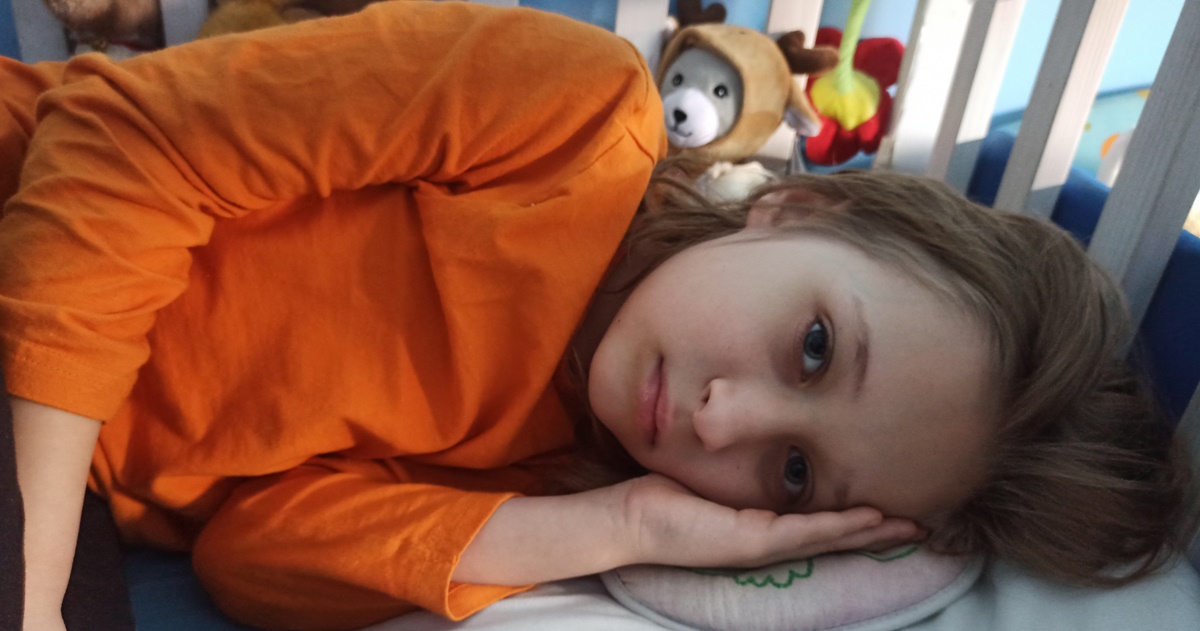 Olivér daganattal küzd, fájlalja a műtéti területet!