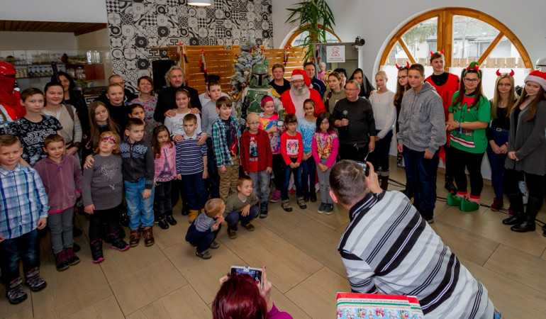 Remény „Decemberi ajándékozás” 2017