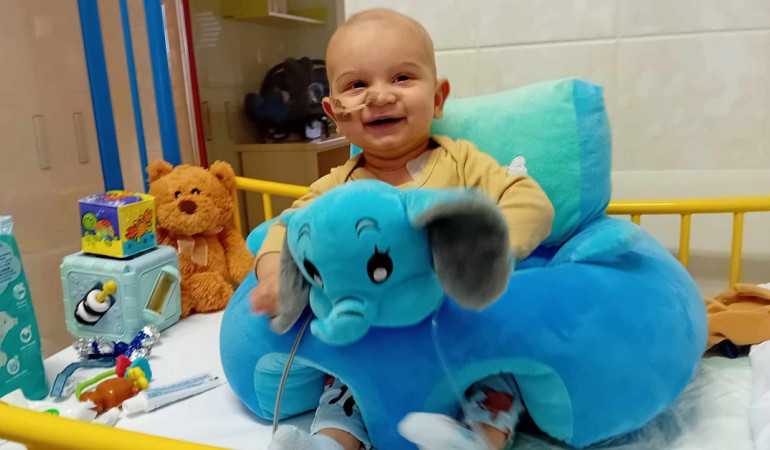 Az 1 éves Denisz számára ruha és pelenka adományokkal segíthetnek!