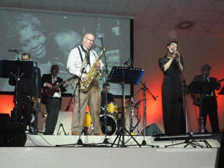 Hit Gyülekezet jótékonysági koncert, sok adománnyal