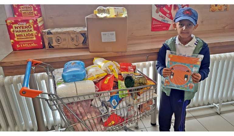 Bevásároltunk, Csabika és családja részére