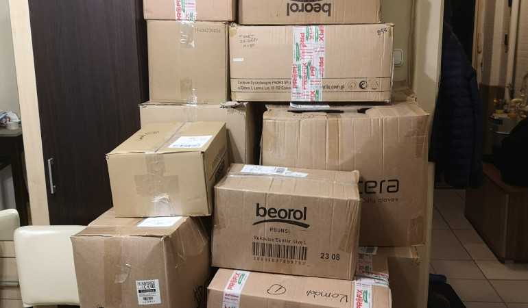 Újabb összefogás sikeres eredménye, 43 csomag indul útnak Karácsonyra!