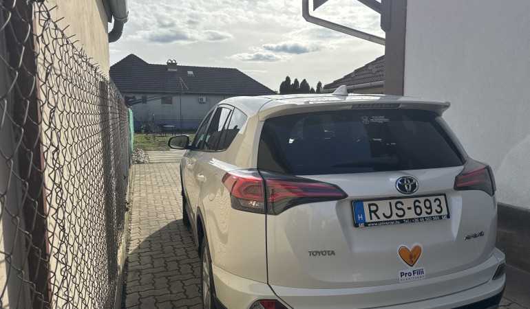 A Pro Filii Alapítvány támogatása által személygépkocsit vásároltunk!