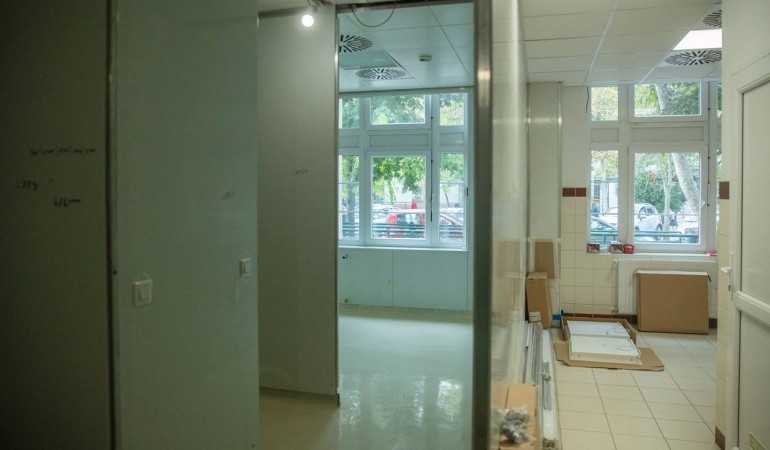 4.000.000. Ft támogatást nyújtott alapítványunk steril szobák kialakítására