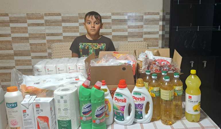 Élelmiszer vásárlás, Zsombor és családja részére