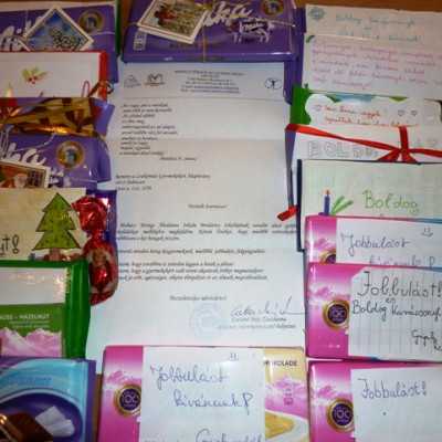 Érkeznek a „cipős doboznyi szeretet” ajándékai és a csokoládék 2014 - alapítvány, adó 1%, támogatás