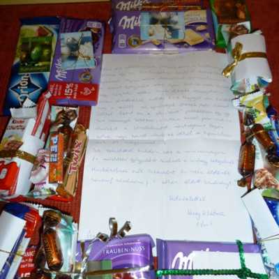 Érkeznek a „cipős doboznyi szeretet” ajándékai és a csokoládék 2014 - alapítvány, adó 1%, támogatás