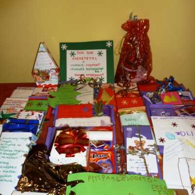 Érkeznek a „cipős doboznyi szeretet” ajándékai és a csokoládék 2014 - alapítvány, adó 1%, támogatás