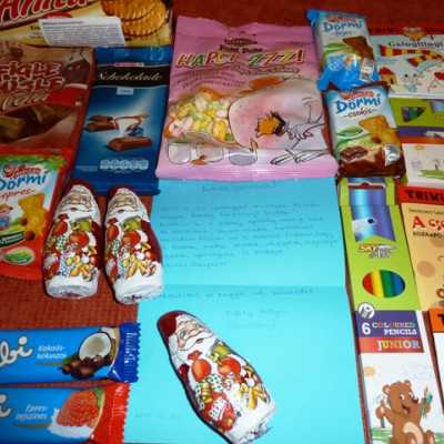 Érkeznek a „cipős doboznyi szeretet” ajándékai és a csokoládék 2014 - alapítvány, adó 1%, támogatás