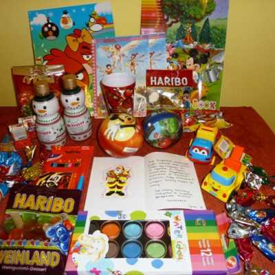 Érkeznek a „cipős doboznyi szeretet” ajándékai és a csokoládék 2014 - alapítvány, adó 1%, támogatás