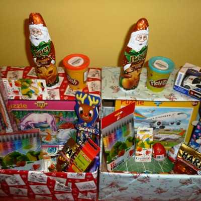 Érkeznek a „cipős doboznyi szeretet” ajándékai és a csokoládék 2014 - alapítvány, adó 1%, támogatás