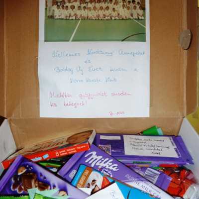 Érkeznek a „cipős doboznyi szeretet” ajándékai és a csokoládék 2014 - alapítvány, adó 1%, támogatás