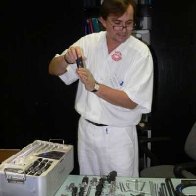 4,7 millió forintos Orthofix rendszer átadása a Semmelweis Egyetem Ortopédiai Klinikájának - adó, 1%, alapítvány, támogatás