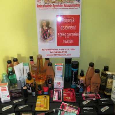 Érkeznek a „cipősdoboznyi szeretet” ajándékai és a csokoládék 2018 - alapítvány, adó 1%, támogatás