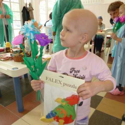 A Creatoys Kft. csodálatos játékait is átadtuk az anyáknapjára készülõdve! - adó, 1%, alapítvány, támogatás