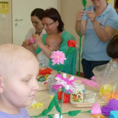 A Creatoys Kft. csodálatos játékait is átadtuk az anyáknapjára készülõdve! - adó, 1%, alapítvány, támogatás