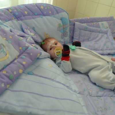 A DE OEC Gyermekgyógyászati Intézetben rendezett kézműves foglalkozást meglepetésekkel! - adó, 1%, alapítvány, támogatás