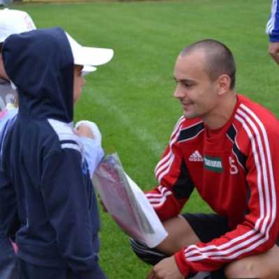 A DVSC-TEVA magabiztosan, 4-1-re legyõzte a Bp. Honvéd együttesét. - adó, 1%, alapítvány, támogatás