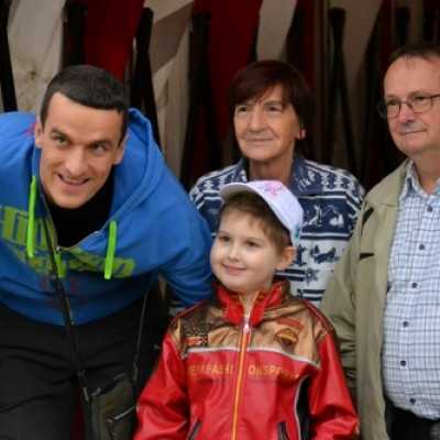 A DVSC-TEVA magabiztosan, 4-1-re legyõzte a Bp. Honvéd együttesét. - adó, 1%, alapítvány, támogatás