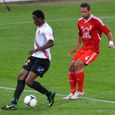 A DVSC-TEVA magabiztosan, 4-1-re legyõzte a Bp. Honvéd együttesét. - adó, 1%, alapítvány, támogatás