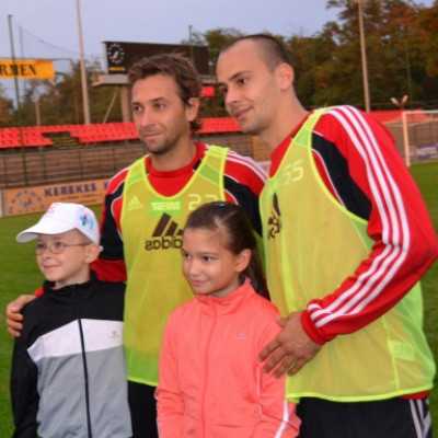 A DVSC-TEVA magabiztosan, 4-1-re legyõzte a Bp. Honvéd együttesét. - adó, 1%, alapítvány, támogatás