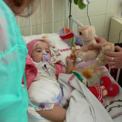 A hódmezõvásárhelyi Cibere Meseszínház vendégjátékával kedveskedtünk a gyerekeknek. - adó, 1%, alapítvány, támogatás