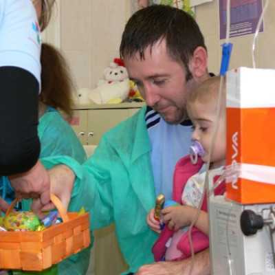 A hódmezõvásárhelyi Cibere Meseszínház vendégjátékával kedveskedtünk a gyerekeknek. - adó, 1%, alapítvány, támogatás