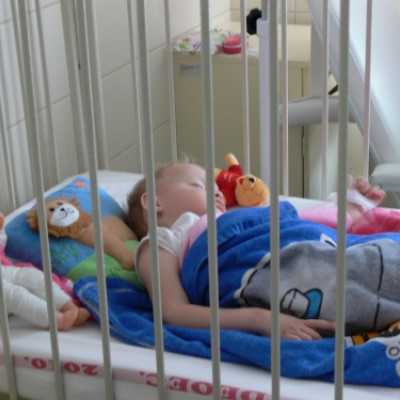 A hódmezõvásárhelyi Cibere Meseszínház vendégjátékával kedveskedtünk a gyerekeknek. - adó, 1%, alapítvány, támogatás