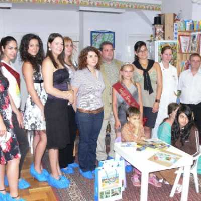 A Királynõképzõ Akadémia Álomdobozának átadása - adó, 1%, alapítvány, támogatás