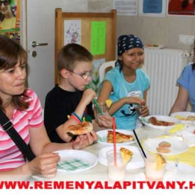 A kórházban kezelt kicsiknek is ünnep a gyereknap! - adó, 1%, alapítvány, támogatás