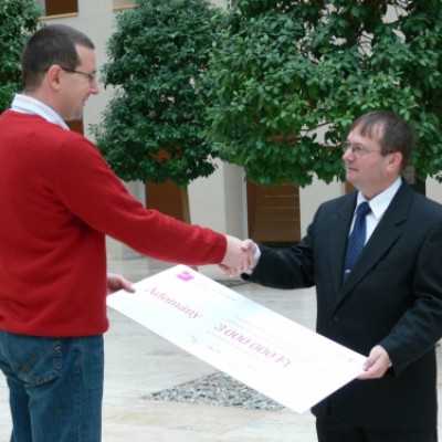 A Magyar Telekom 3.000.000,- forintos adományának átadása - adó, 1%, alapítvány, támogatás