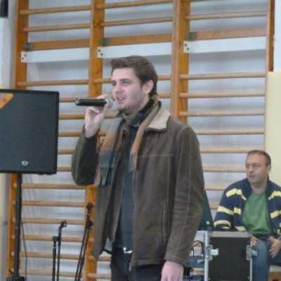 A Medgyessy Ferenc Gimnázium jótékonysággal egybekötött diák önkormányzati napja - adó, 1%, alapítvány, támogatás