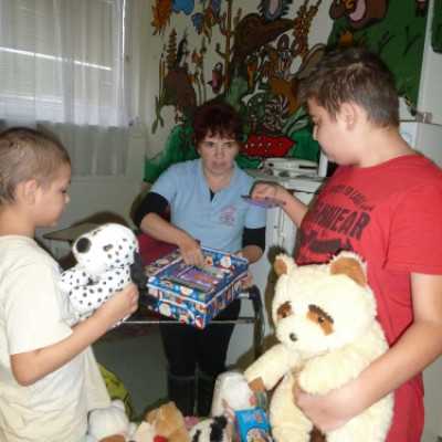 A Miskolcon kezelt gyermekekhez is eljutottak az adományok! - adó, 1%, alapítvány, támogatás