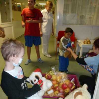 A Miskolcon kezelt gyermekekhez is eljutottak az adományok! - adó, 1%, alapítvány, támogatás