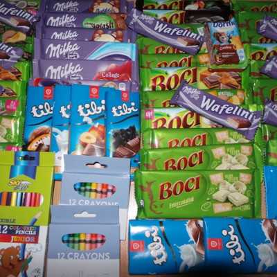 Érkeznek a „cipős doboznyi szeretet” ajándékai és a csokoládék 2015 - alapítvány, adó 1%, támogatás