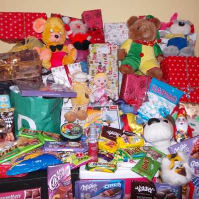 Érkeznek a „cipős doboznyi szeretet” ajándékai és a csokoládék 2015 - alapítvány, adó 1%, támogatás