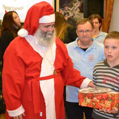 Az összefogás Karácsonya a leukémiás és daganatos beteg gyermekekért - alapítvány, adó 1%, támogatás