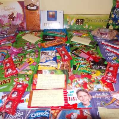 Érkeznek a „cipős doboznyi szeretet” ajándékai és a csokoládék 2015 - alapítvány, adó 1%, támogatás