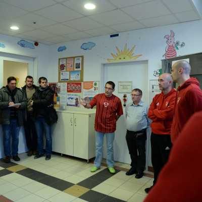 Beteg gyermekeket látogatott meg a Loki -  fotók! - adó, 1%, alapítvány, támogatás