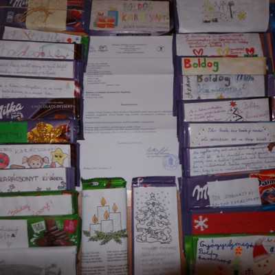 Érkeznek a „cipős doboznyi szeretet” ajándékai és a csokoládék 2015 - alapítvány, adó 1%, támogatás