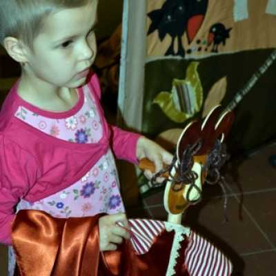 Cibere Meseszínház elõadása a leukémiás és daganatos beteg gyermekeknek - adó, 1%, alapítvány, támogatás