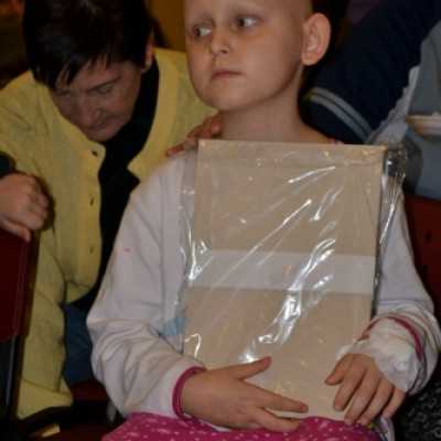 Cibere Meseszínház elõadása a leukémiás és daganatos beteg gyermekeknek - adó, 1%, alapítvány, támogatás