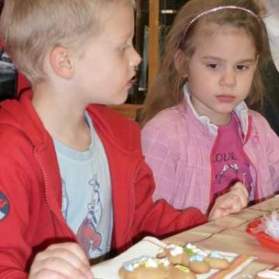 Csokoládét gyűjtünk mézeskalács díszítéssel egybekötve a Debreceni Fórumban! - adó, 1%, alapítvány, támogatás