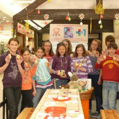 Csokoládét gyűjtünk mézeskalács díszítéssel egybekötve a Debreceni Fórumban! - adó, 1%, alapítvány, támogatás