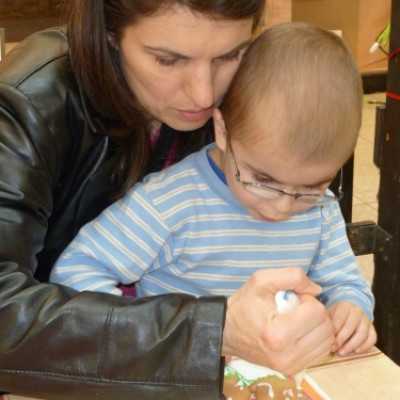 Csokoládét gyűjtünk mézeskalács díszítéssel egybekötve a Debreceni Fórumban! - adó, 1%, alapítvány, támogatás