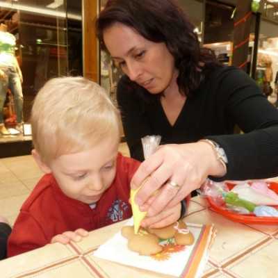 Csokoládét gyűjtünk mézeskalács díszítéssel egybekötve a Debreceni Fórumban! - adó, 1%, alapítvány, támogatás