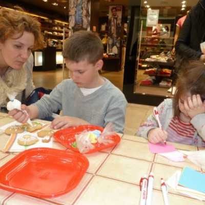 Csokoládét gyűjtünk mézeskalács díszítéssel egybekötve a Debreceni Fórumban! - adó, 1%, alapítvány, támogatás