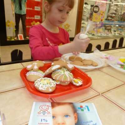 Csokoládét gyűjtünk mézeskalács díszítéssel egybekötve a Debreceni Fórumban! - adó, 1%, alapítvány, támogatás