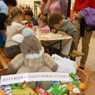 Csokoládét gyűjtünk mézeskalács díszítéssel egybekötve a Debreceni Fórumban! - adó, 1%, alapítvány, támogatás