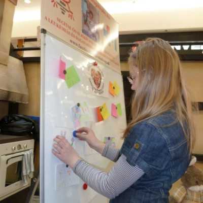 Csokoládét gyűjtünk mézeskalács díszítéssel egybekötve a Debreceni Fórumban! - adó, 1%, alapítvány, támogatás